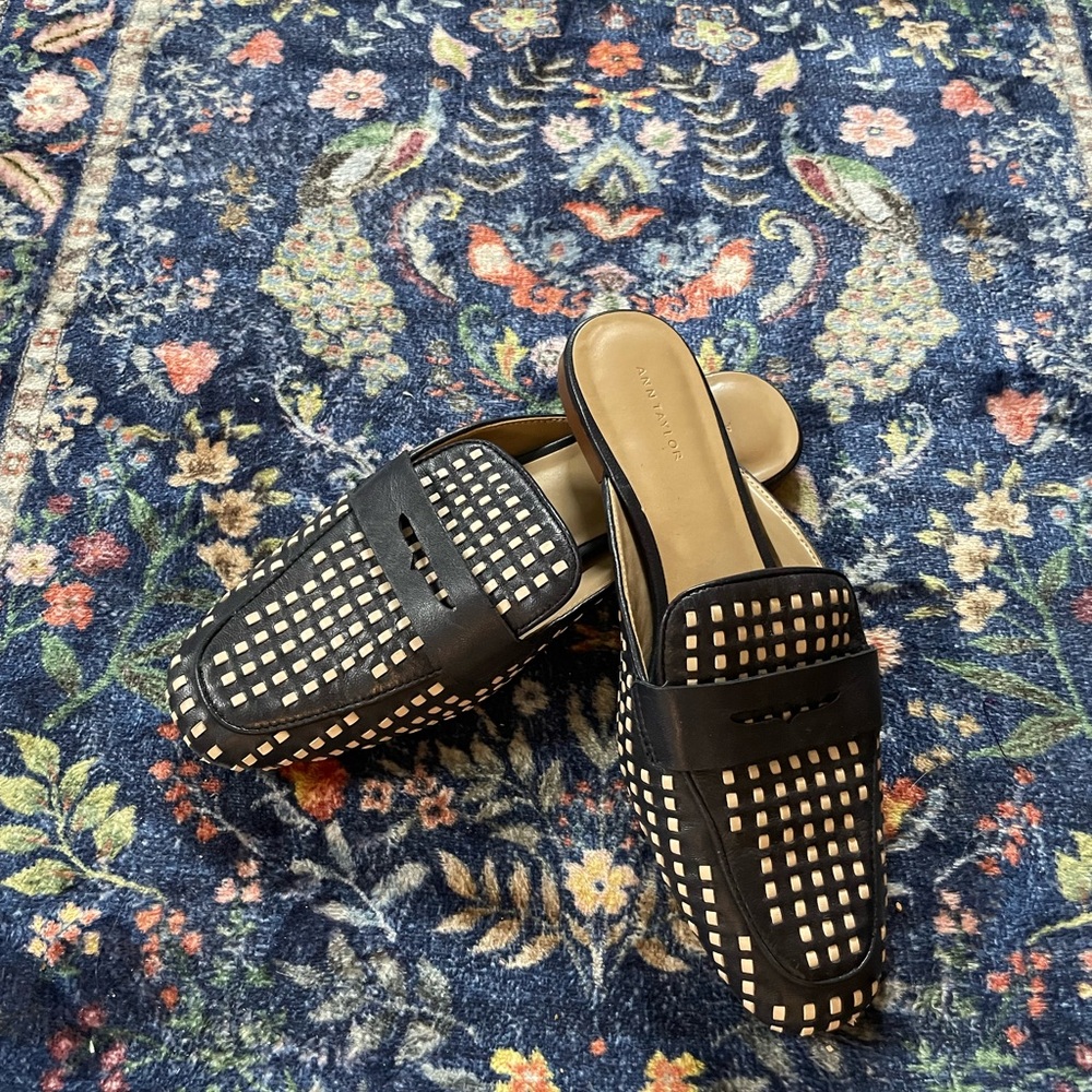 Ann Taylor Navy and Cream Checkered Loafers
